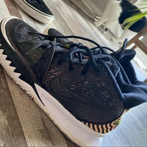 Kyrie sevens shoes